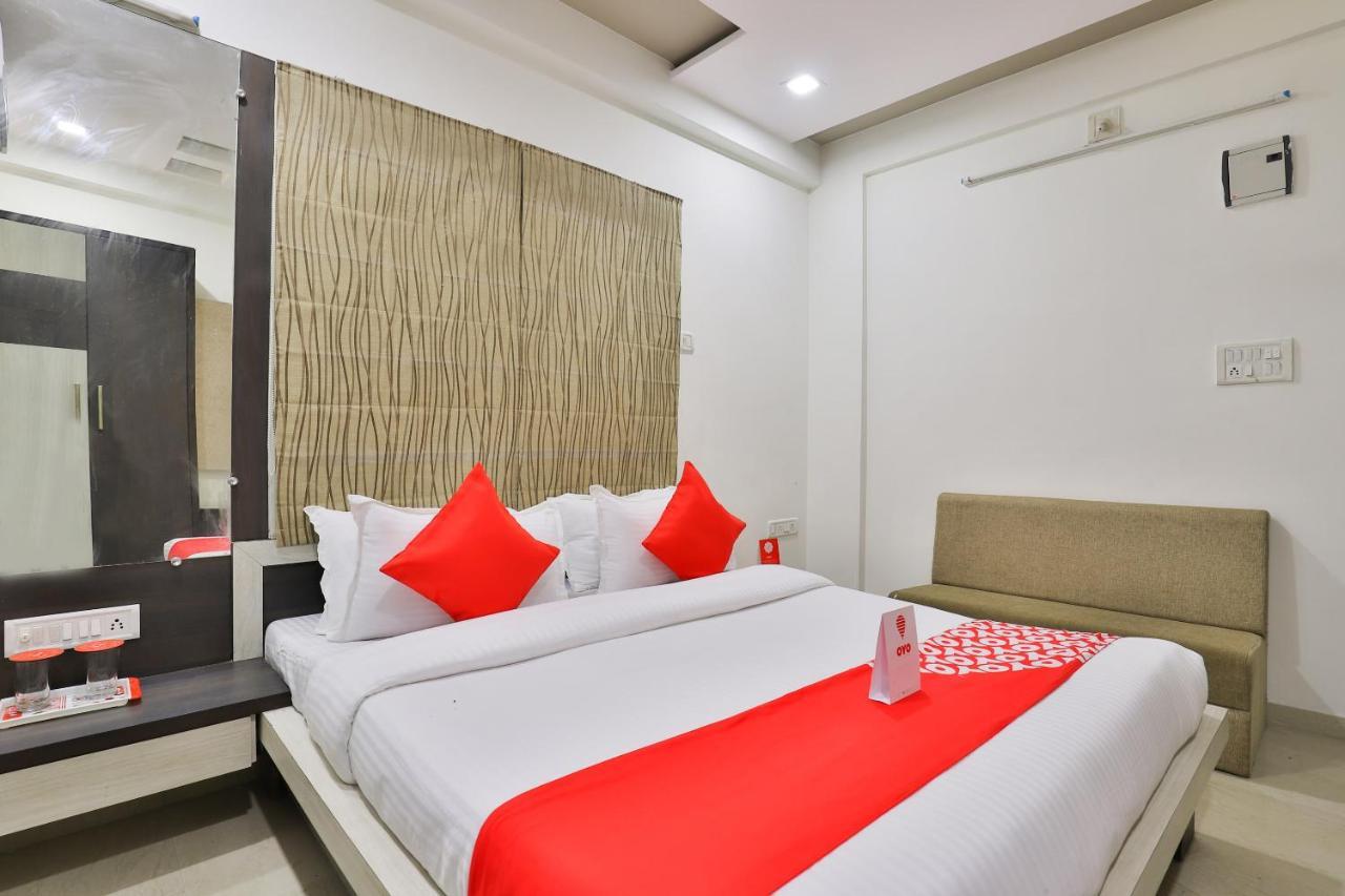 Oyo 16826 Hotel Marvel Inn Αχμπανταμπάντ Εξωτερικό φωτογραφία